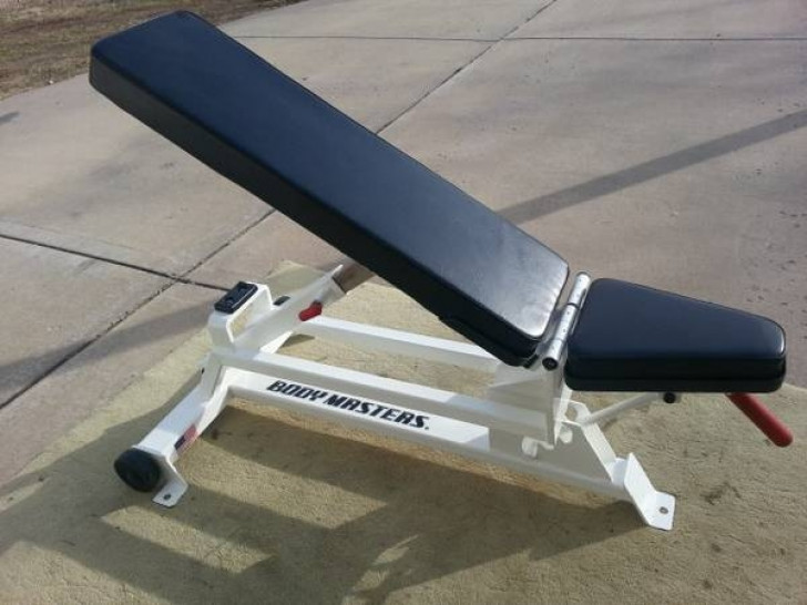 Picture of Body Masters Adjustable Incline Bench - CS